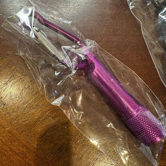 Mini Aluminum Keychain Flashlight LED Tiny $10 Closet Min Purchase - Picture 6 of 11